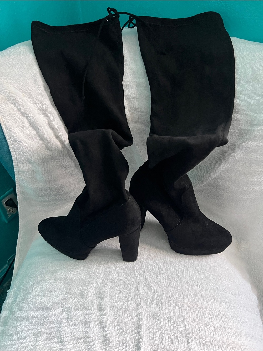 Shoe Dazzle Black Suede Over-the-Knee Heeled Boots with Tie Size 10